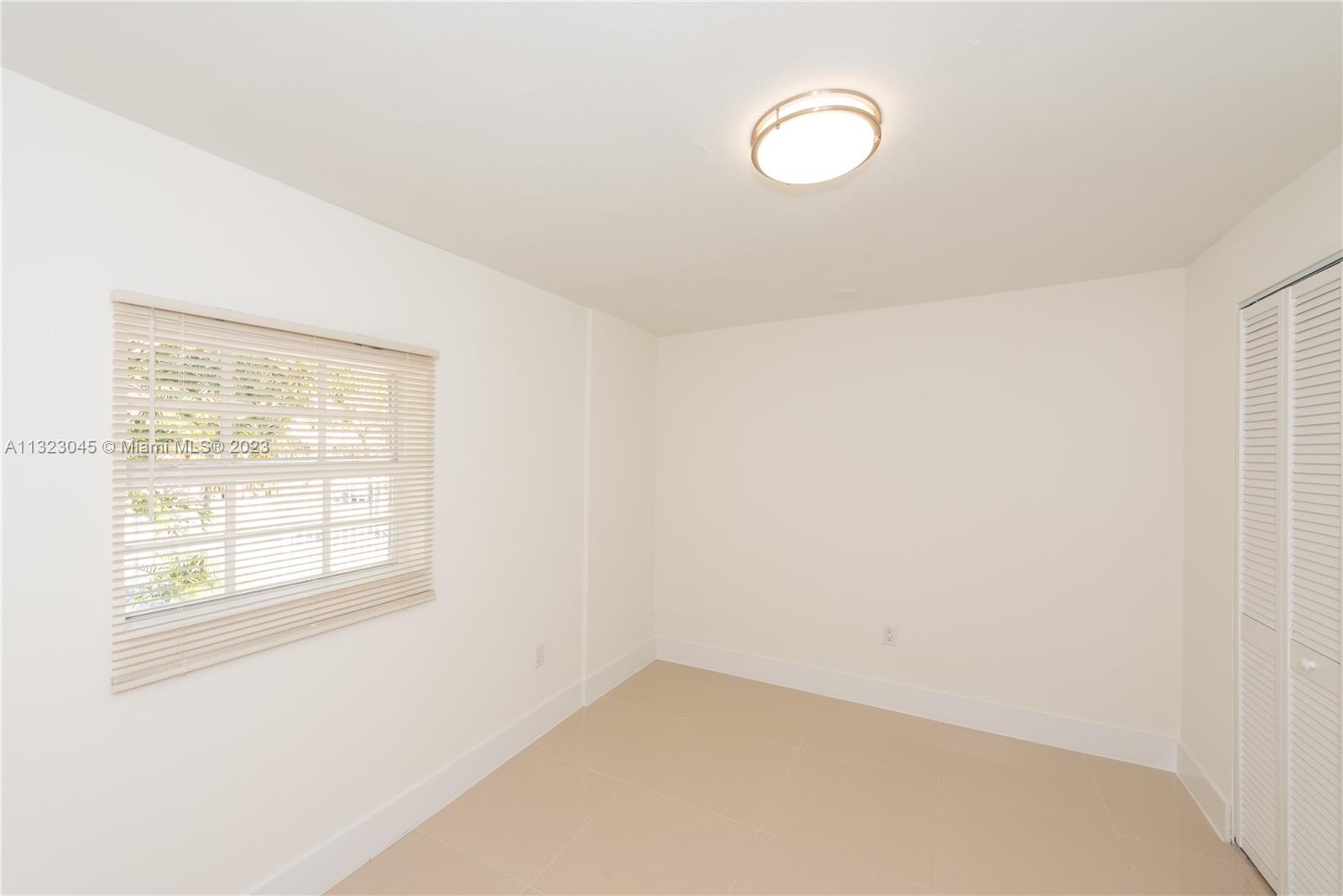 See details / 1199 sq. ft. $ 2023-01-05 0 Photo