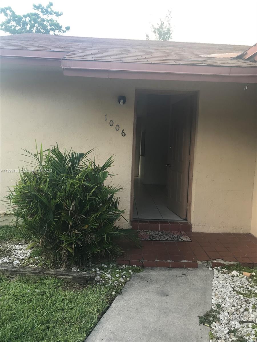 See details / 1843 sq. ft. $ 2023-01-12 0 Photo