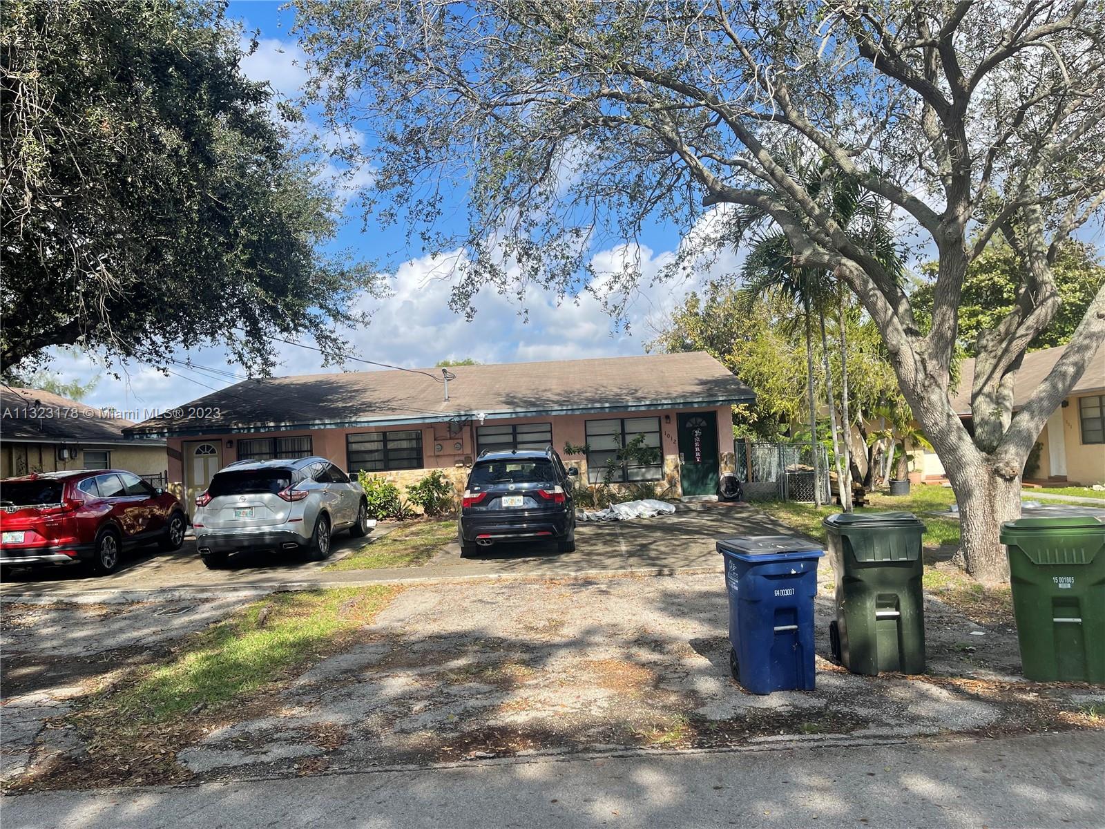 See details / 1885 sq. ft. $ 2023-01-12 0 Photo