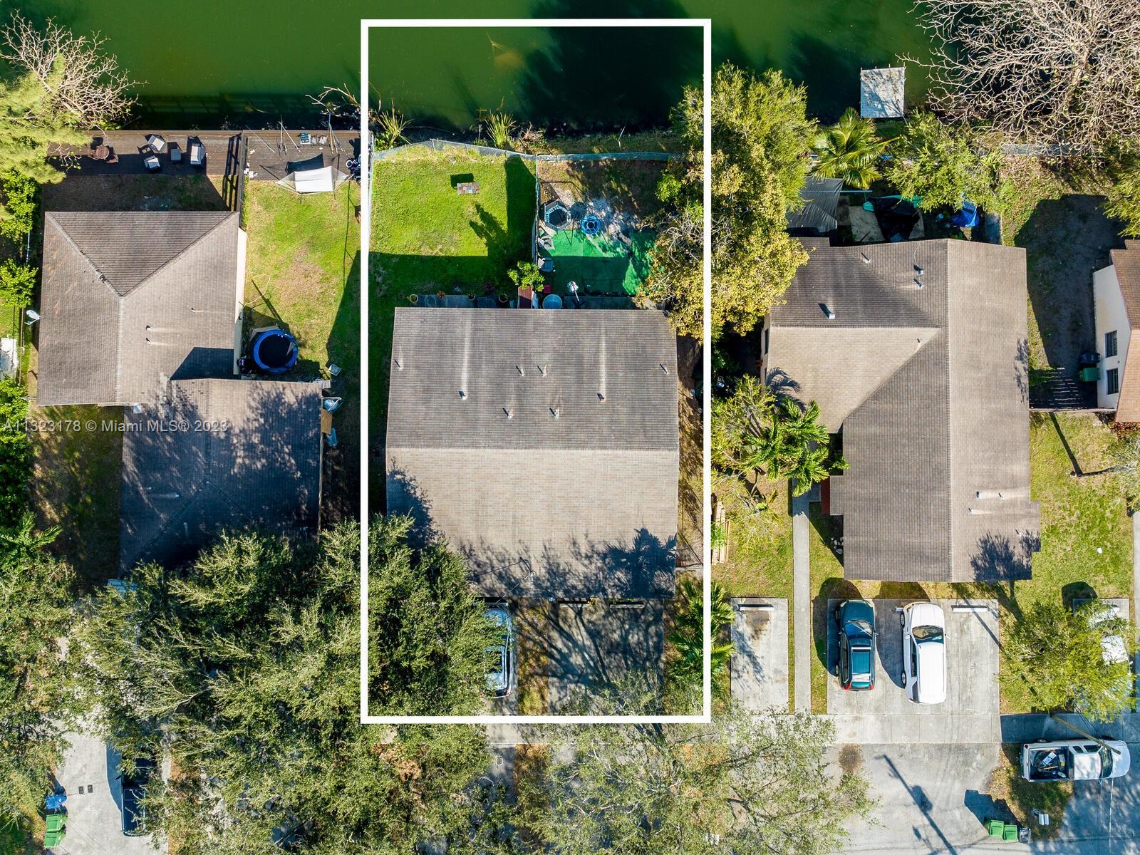 See details / 1885 sq. ft. $ 2023-01-12 0 Photo