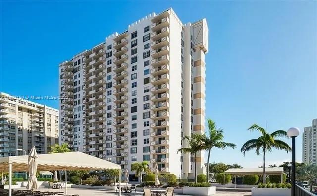 Photo of 1865 Ocean Dr #4E, Hallandale Beach, Florida, 33009 -
