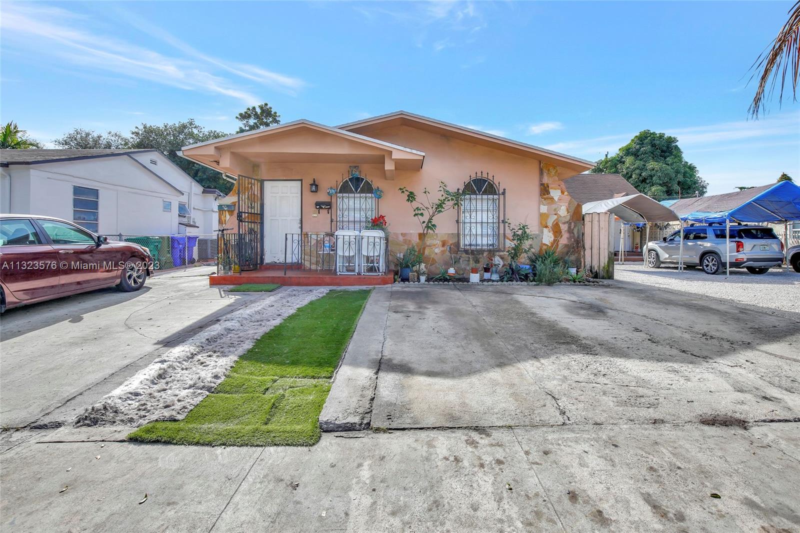 See details / 2355 sq. ft. $ 2023-01-06 0 Photo