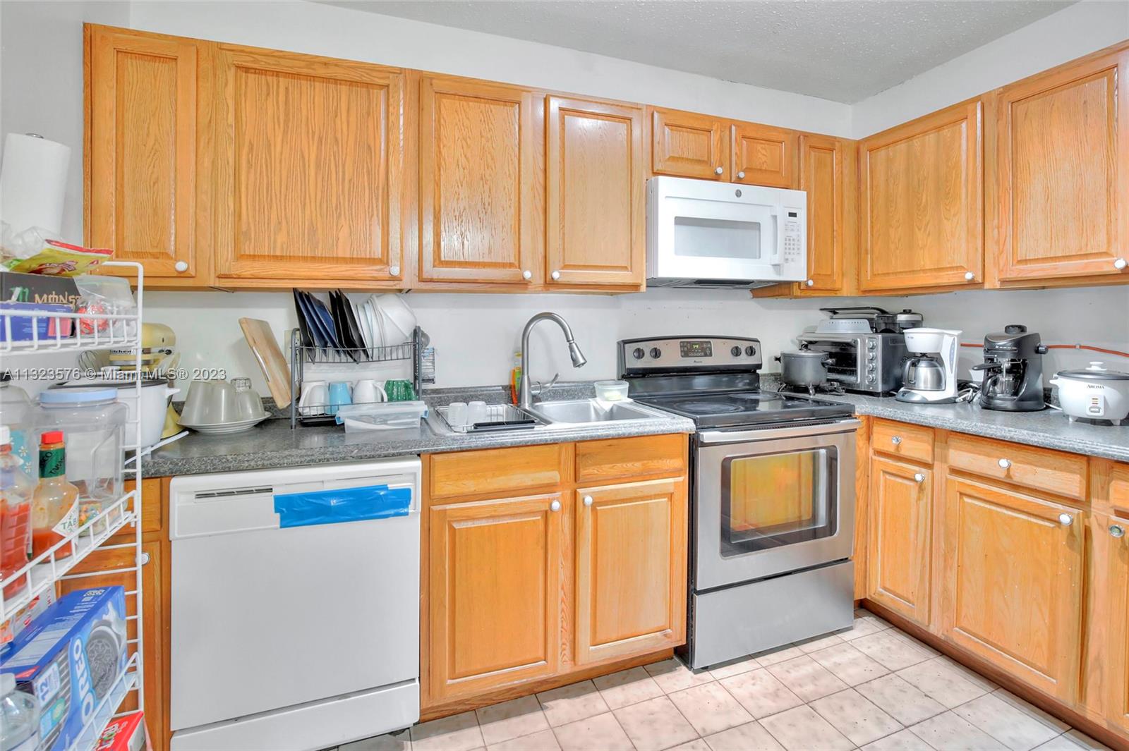 See details / 2355 sq. ft. $ 2023-01-06 0 Photo