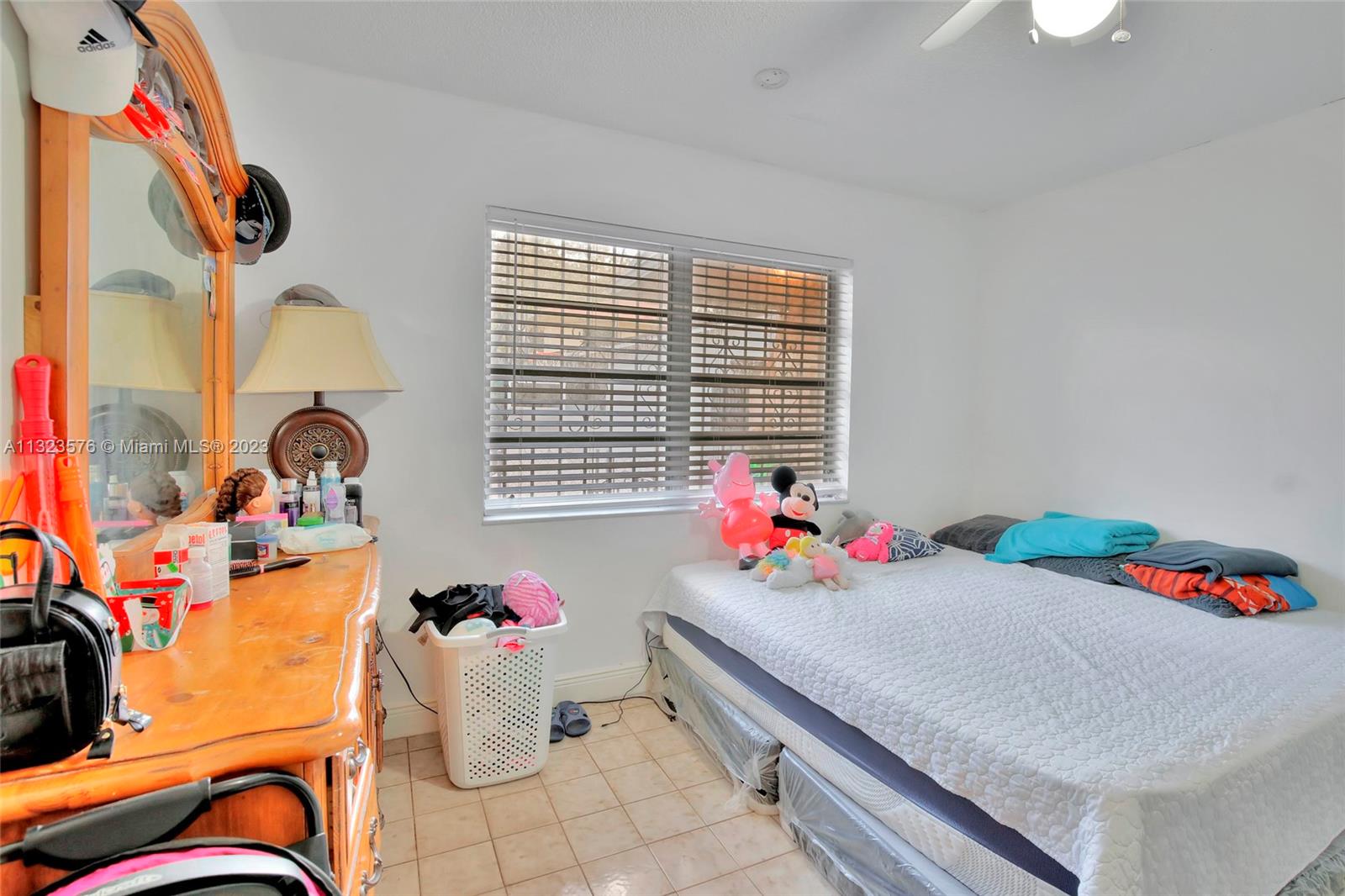 See details / 2355 sq. ft. $ 2023-01-06 0 Photo