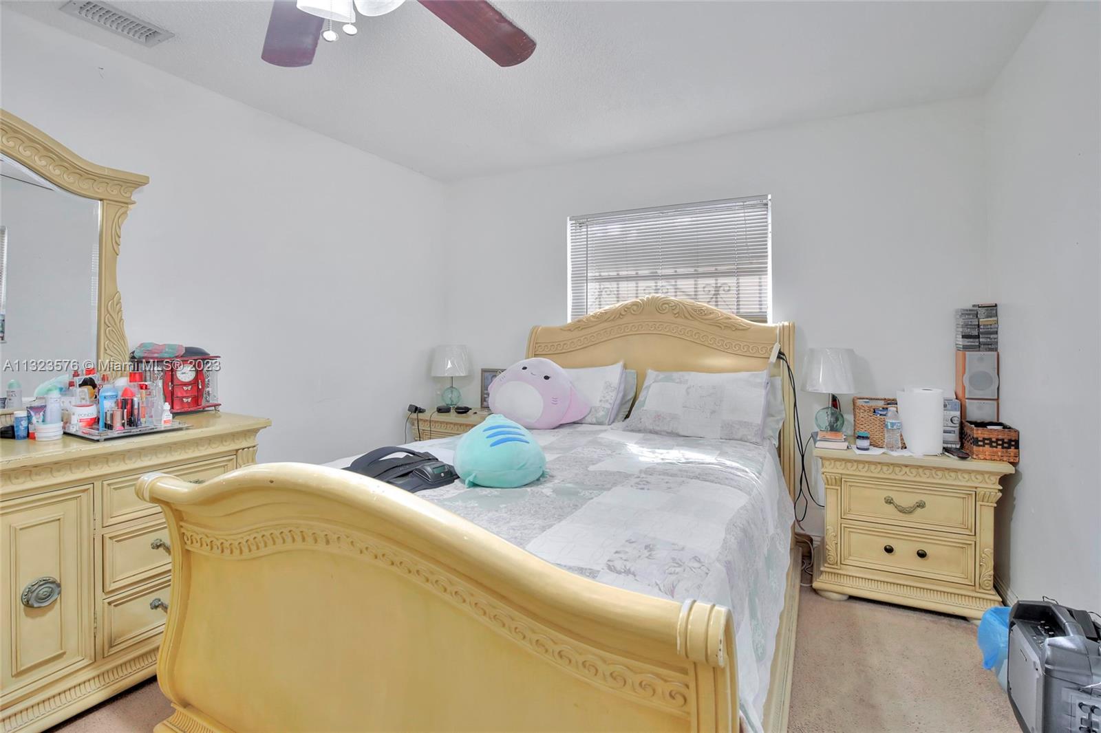 See details / 2355 sq. ft. $ 2023-01-06 0 Photo