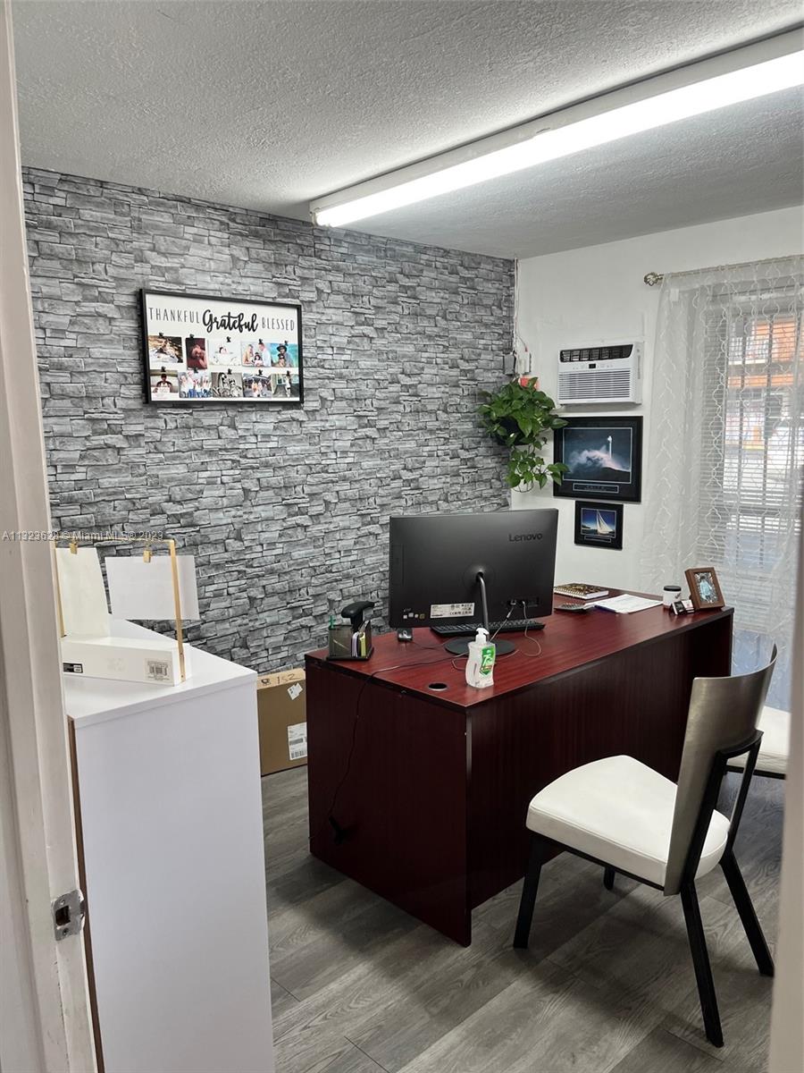 See details / sq. ft. $ 2023-01-26 0 Photo