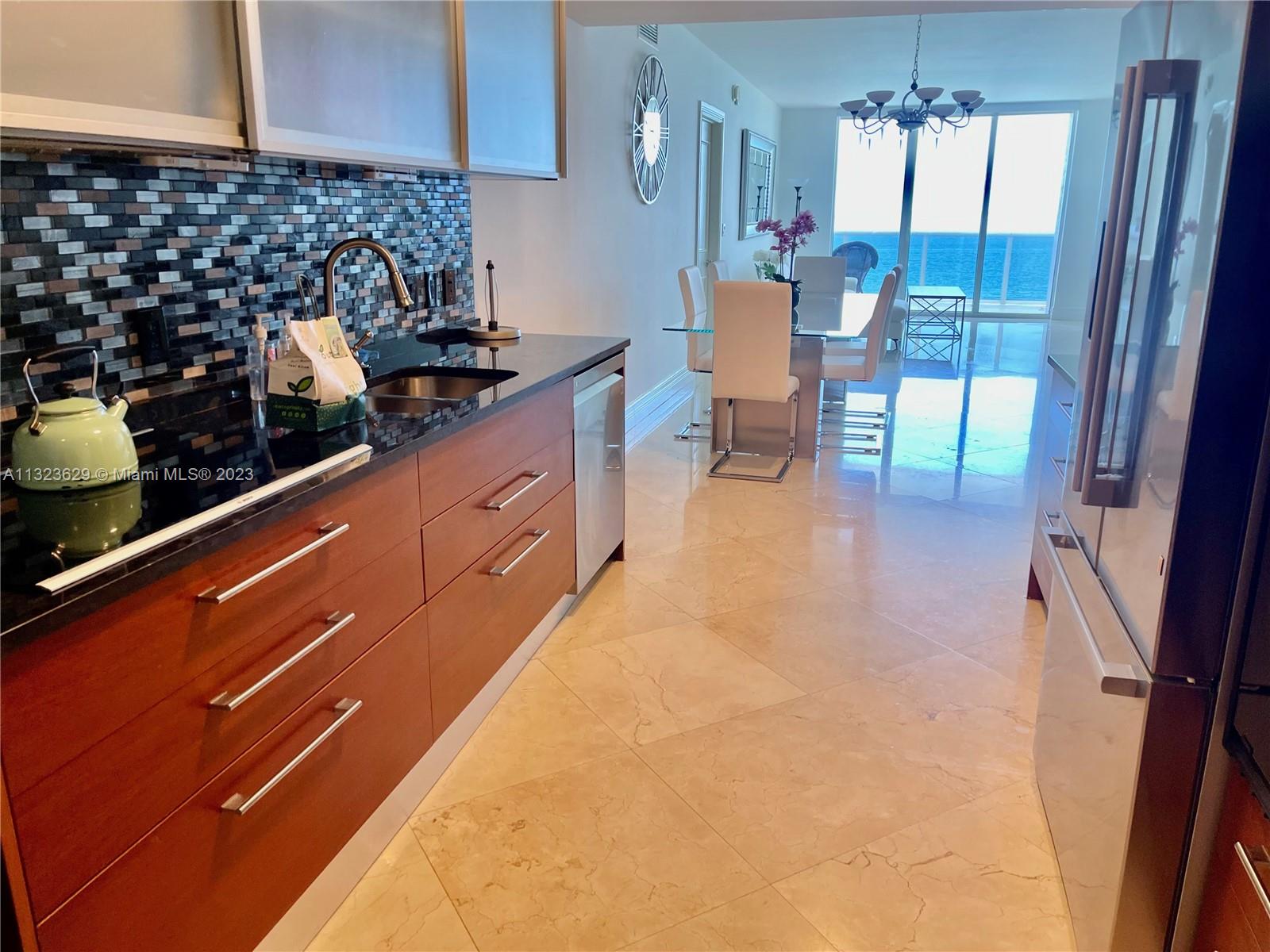 See details 1402 3 / 3 1841 sq. ft. $ 2023-01-06 0 Photo