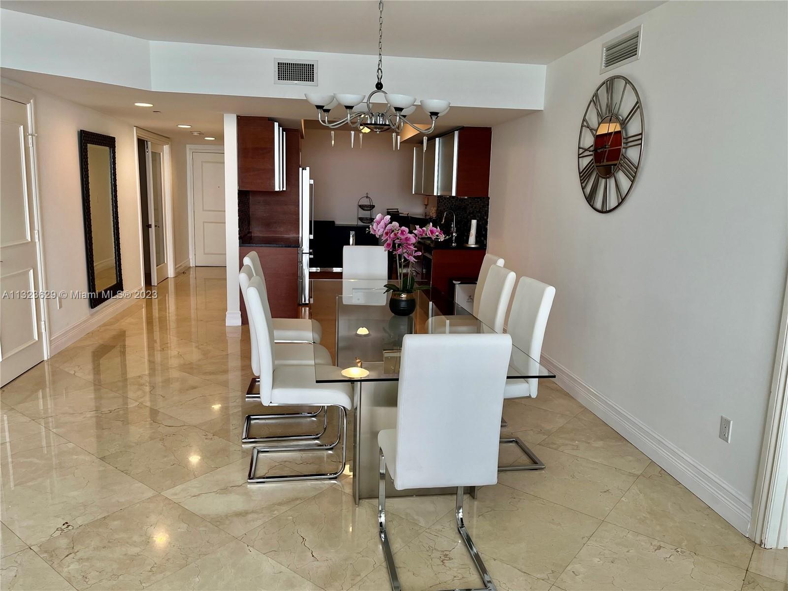 See details 1402 3 / 3 1841 sq. ft. $ 2023-01-06 0 Photo