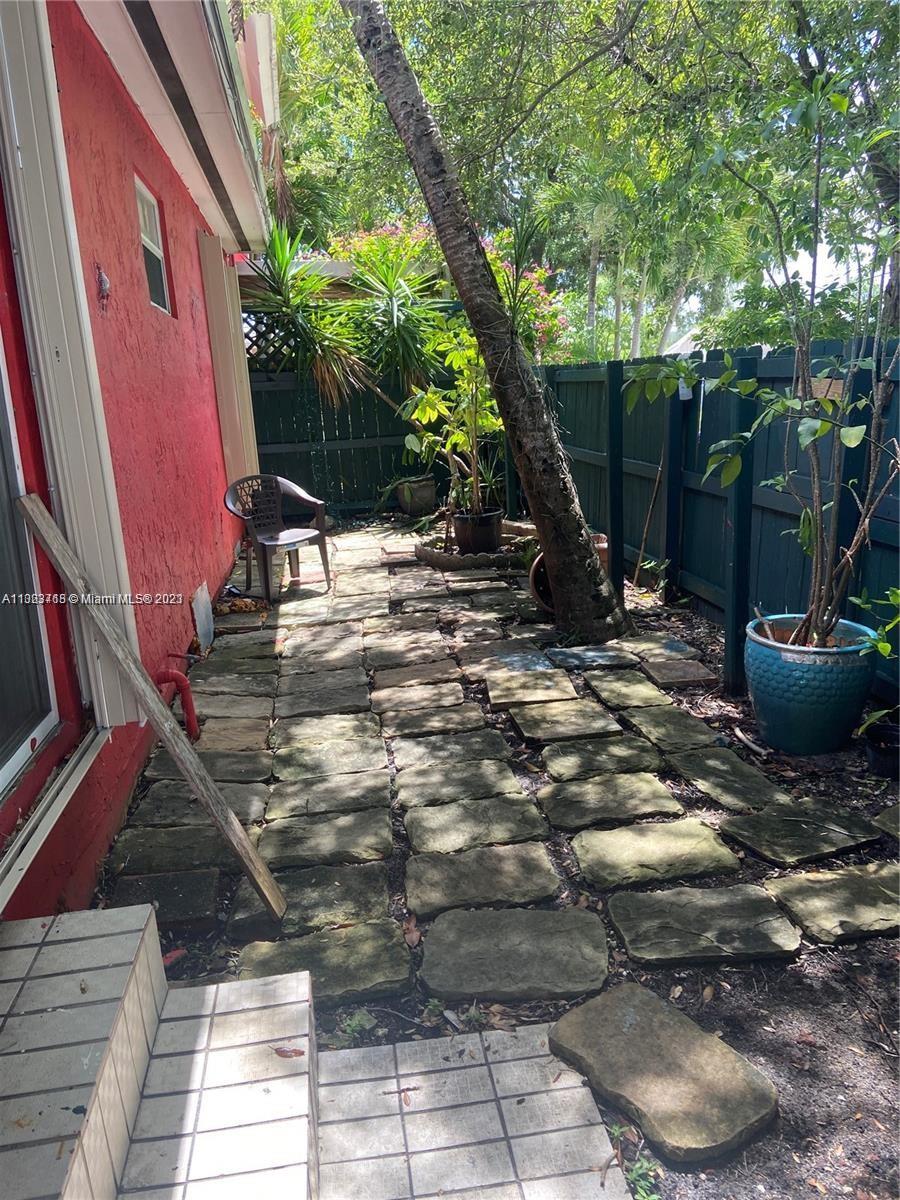 See details / 3150 sq. ft. $ 2023-01-07 0 Photo