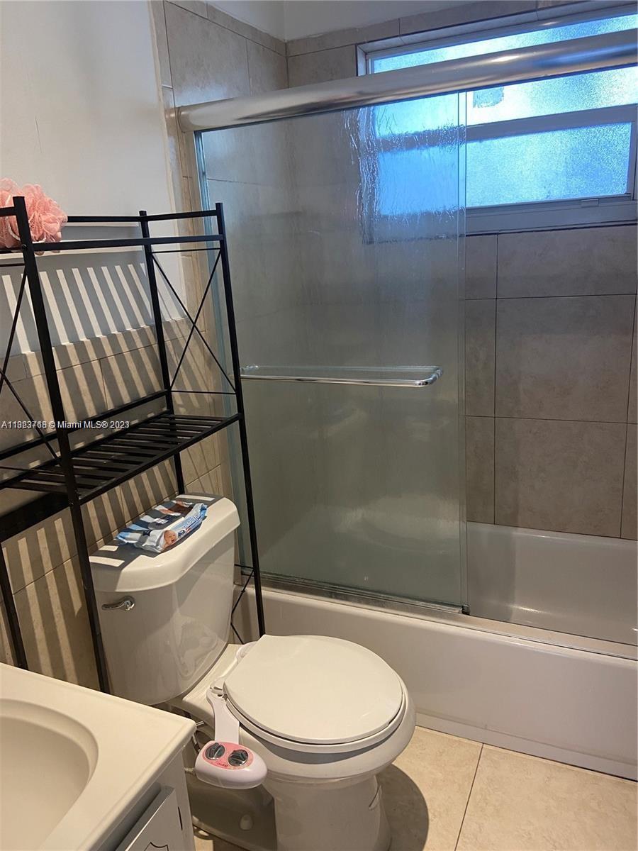 See details / 3150 sq. ft. $ 2023-01-07 0 Photo