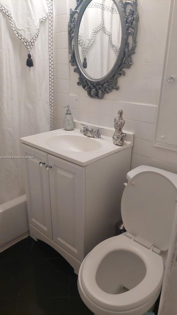 See details / 490 sq. ft. $ 2023-01-07 0 Photo