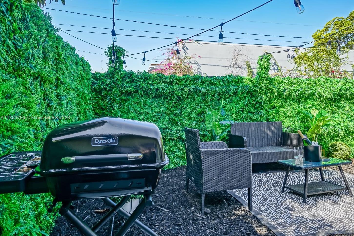 See details / 490 sq. ft. $ 2023-01-07 0 Photo