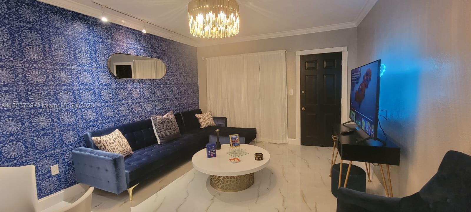 See details / 490 sq. ft. $ 2023-01-07 0 Photo