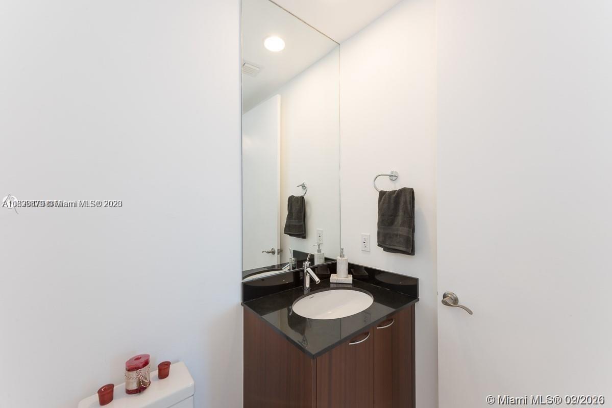 See details 2504 3 / 4 2327 sq. ft. $ 2023-01-07 0 Photo