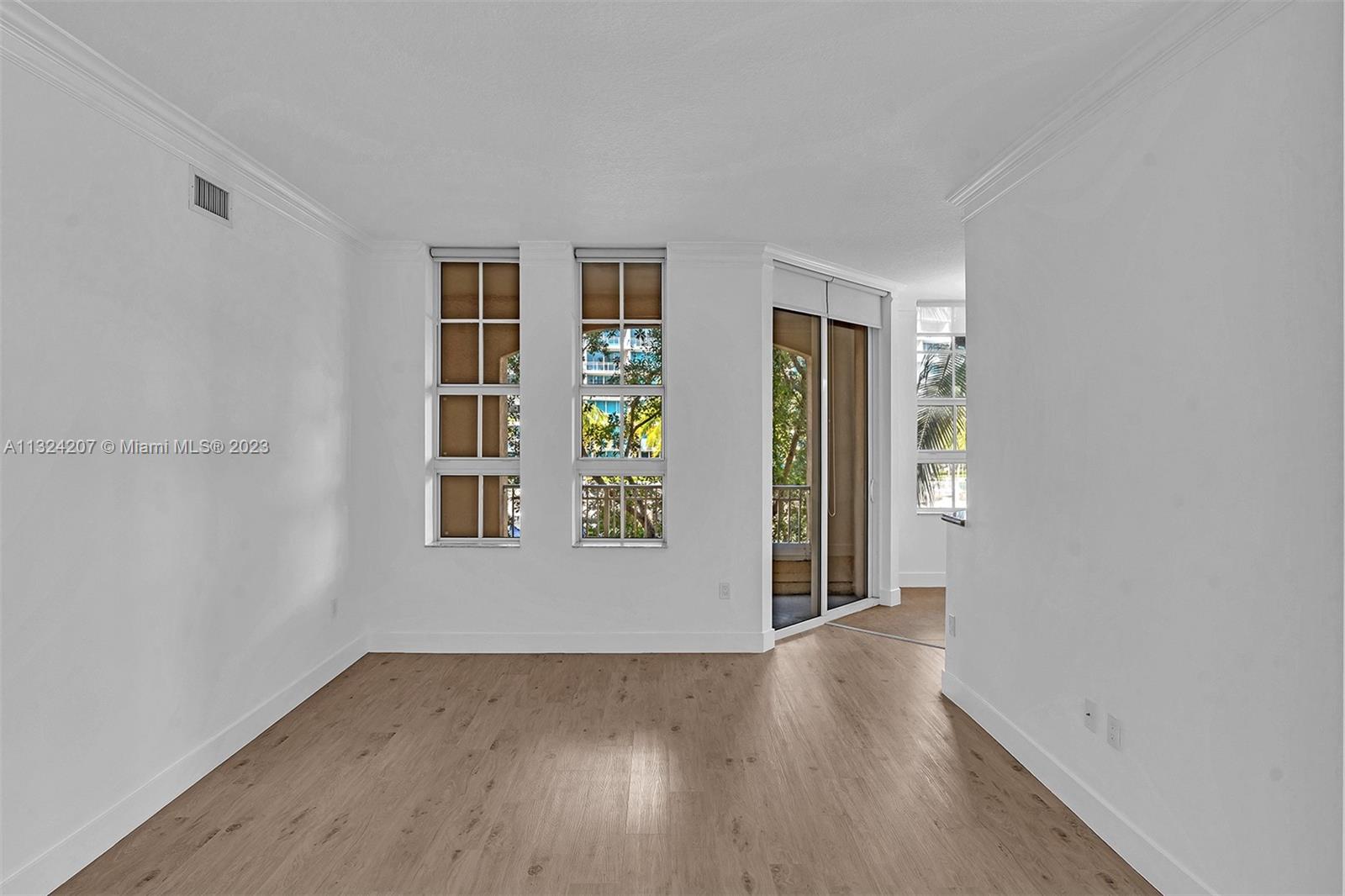 Photo of 3001 185th St #215, Aventura, Florida, 33180 - Spacious Living Room