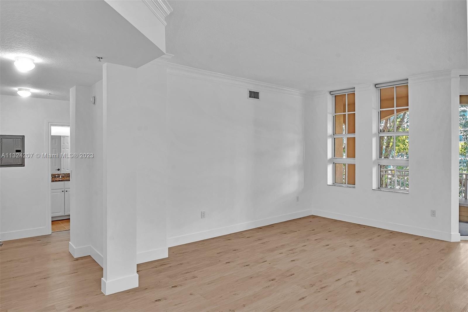 Photo of 3001 185th St #215, Aventura, Florida, 33180 -