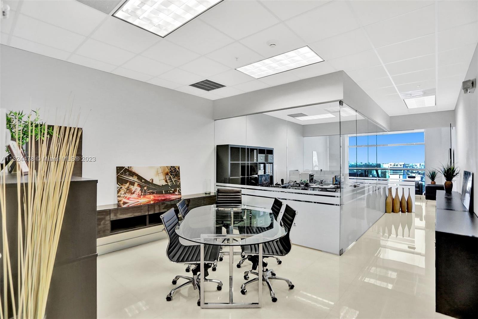See details 1518 / sq. ft. $ 2023-01-09 0 Photo
