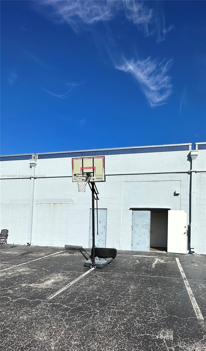 See details 111 / sq. ft. $ 2023-01-09 0 Photo