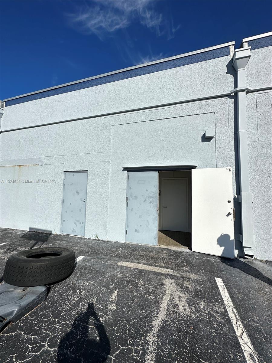 See details 111 / sq. ft. $ 2023-01-09 0 Photo