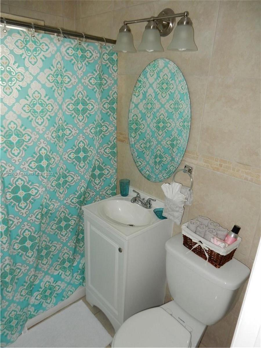 See details / 4577 sq. ft. $ 2023-01-23 0 Photo