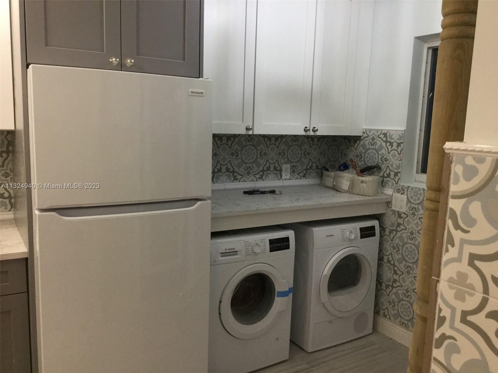 See details / 1902 sq. ft. $ 2023-01-10 0 Photo