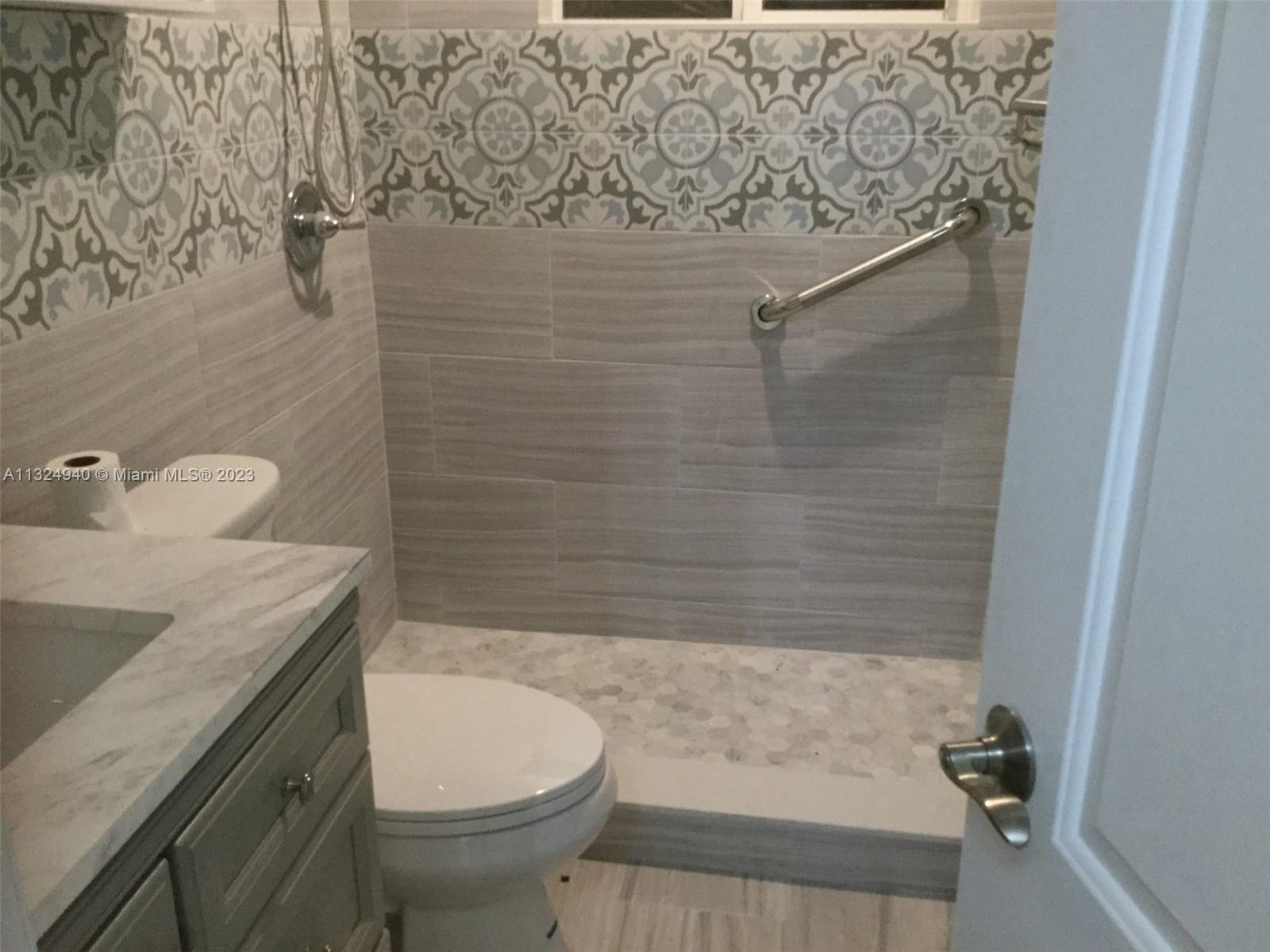See details / 1902 sq. ft. $ 2023-01-10 0 Photo