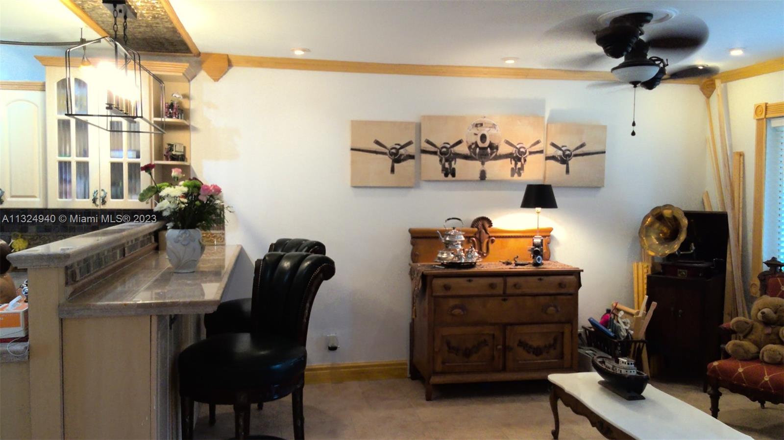See details / 1902 sq. ft. $ 2023-01-10 0 Photo