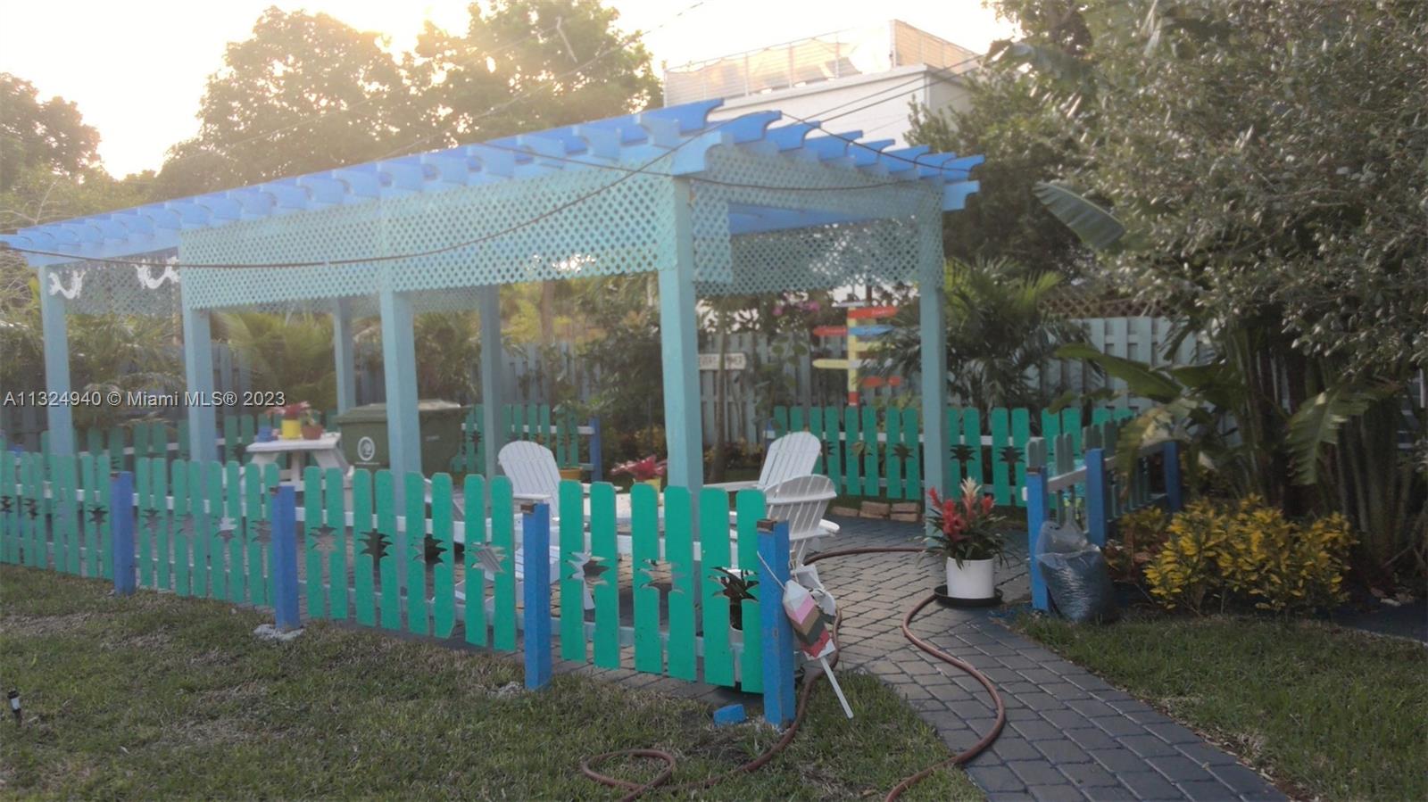 See details / 1902 sq. ft. $ 2023-01-10 0 Photo