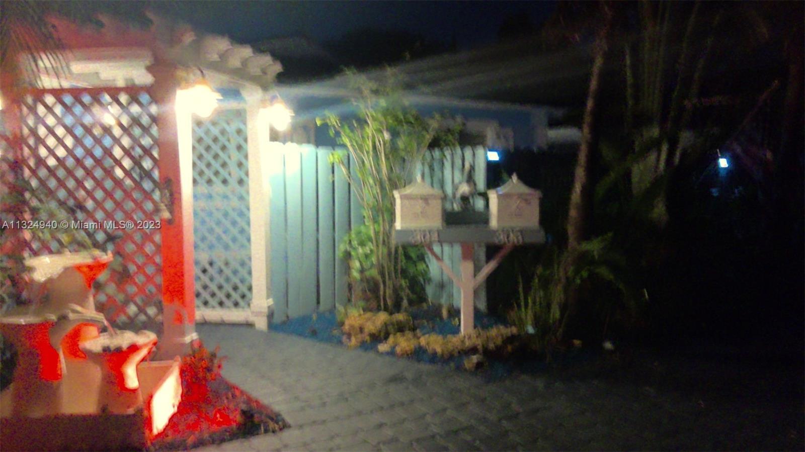 See details / 1902 sq. ft. $ 2023-01-10 0 Photo