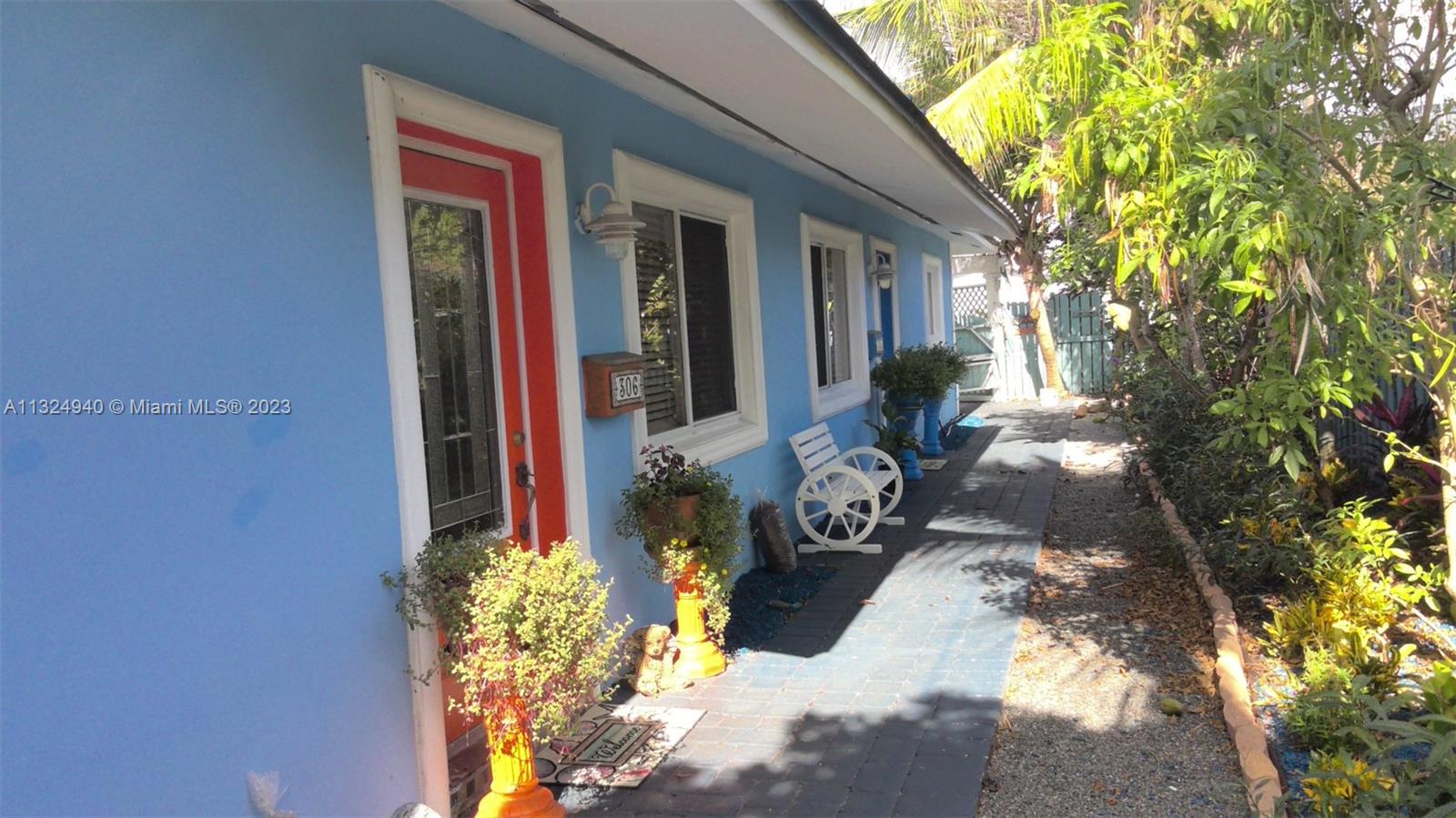 See details / 1902 sq. ft. $ 2023-01-10 0 Photo