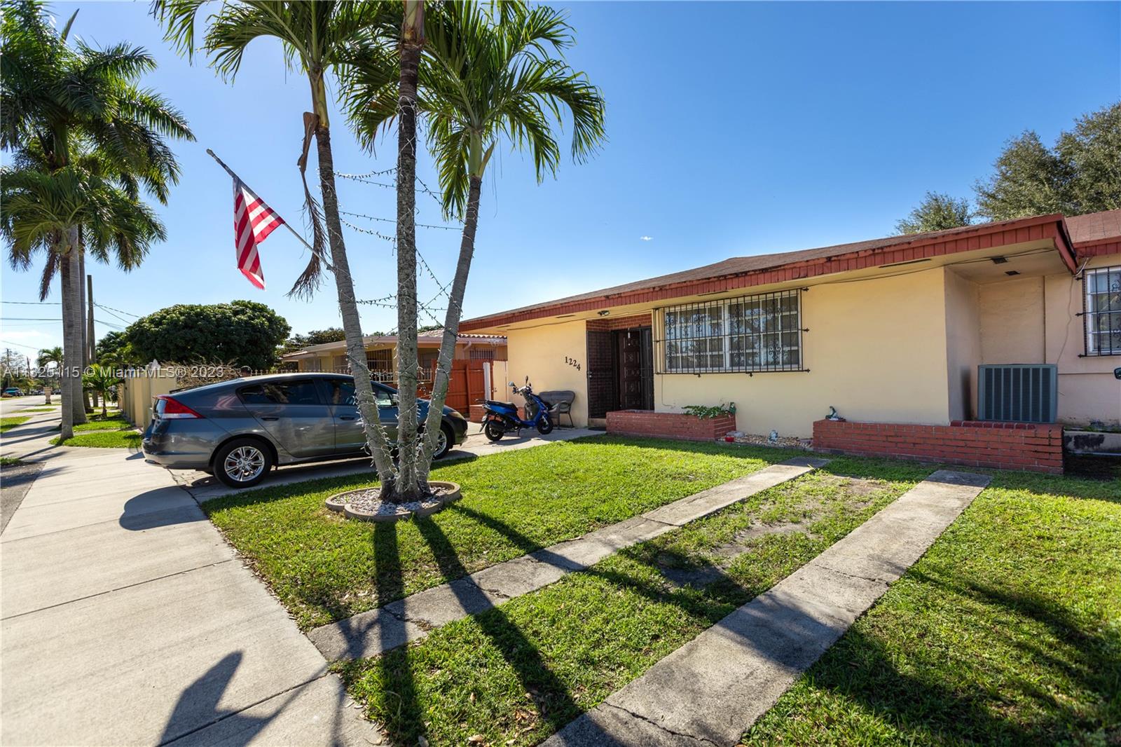 See details / 3500 sq. ft. $ 2023-01-10 0 Photo