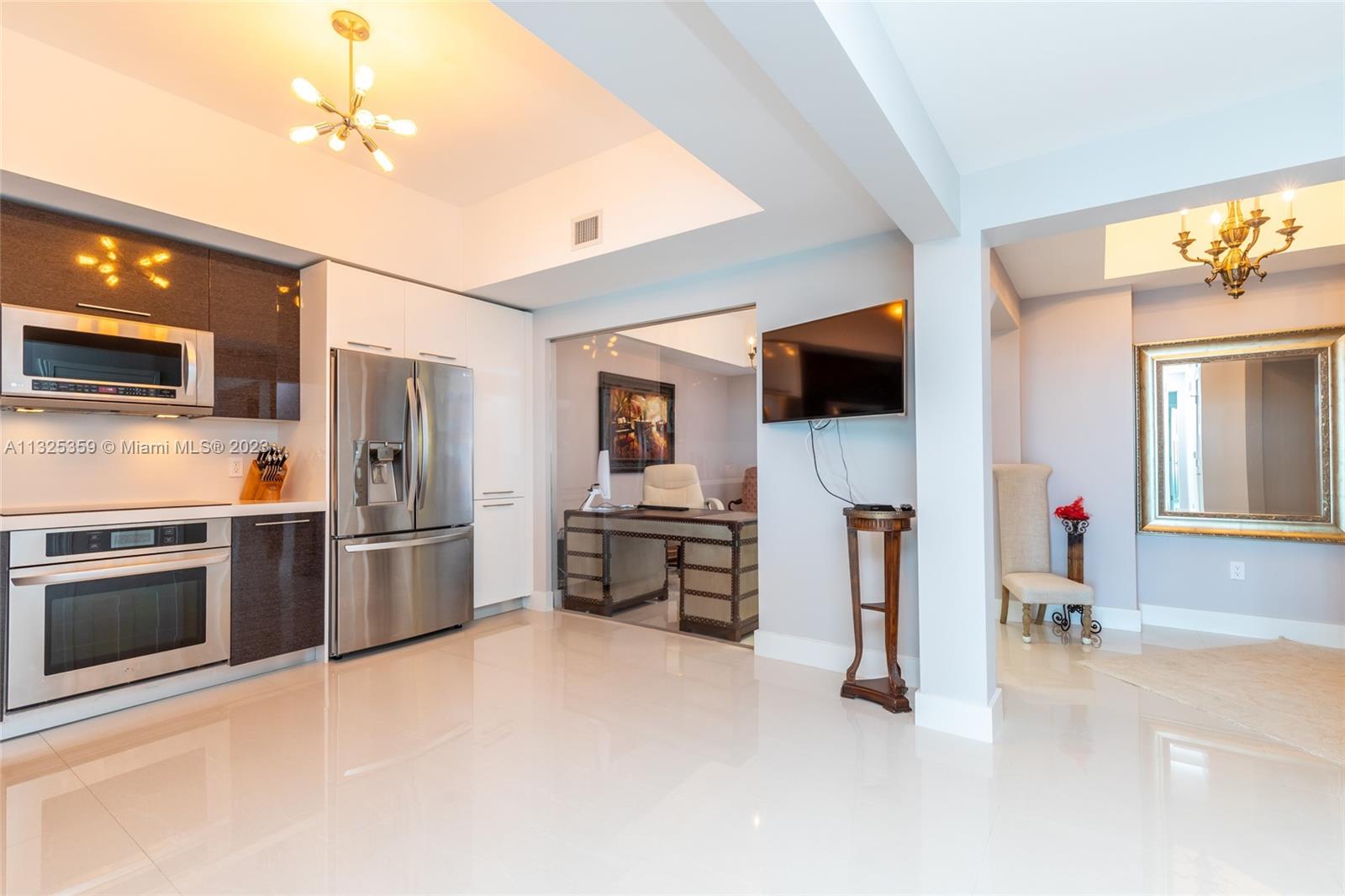 Photo of 3330 190th St #2816, Aventura, Florida, 33180 -