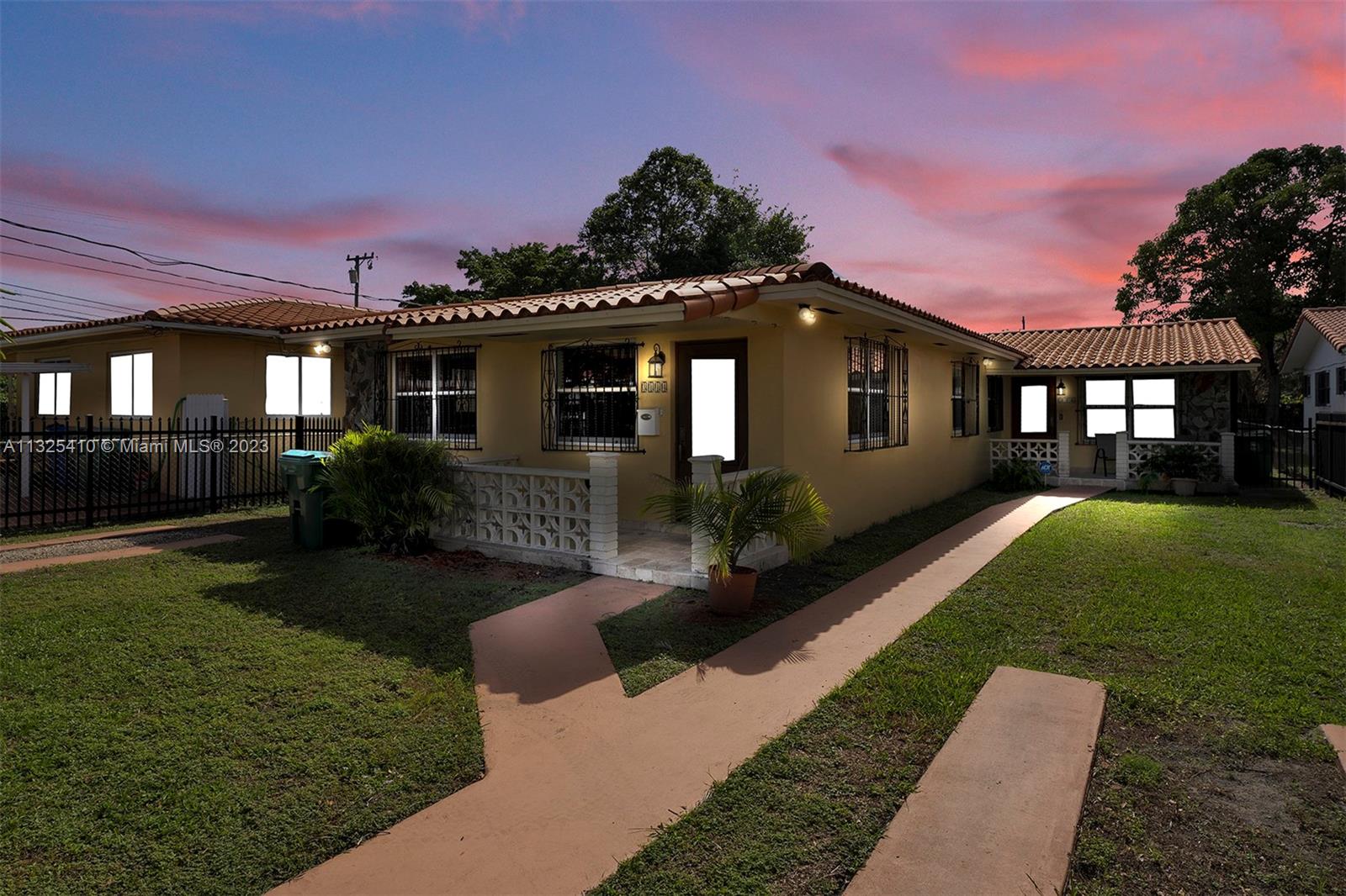 See details / 2369 sq. ft. $ 2023-01-10 0 Photo