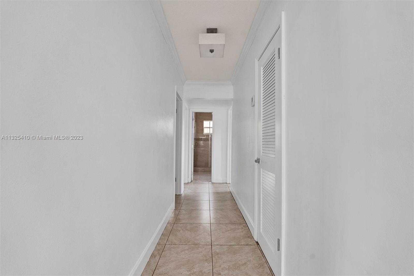 See details / 2369 sq. ft. $ 2023-01-10 0 Photo
