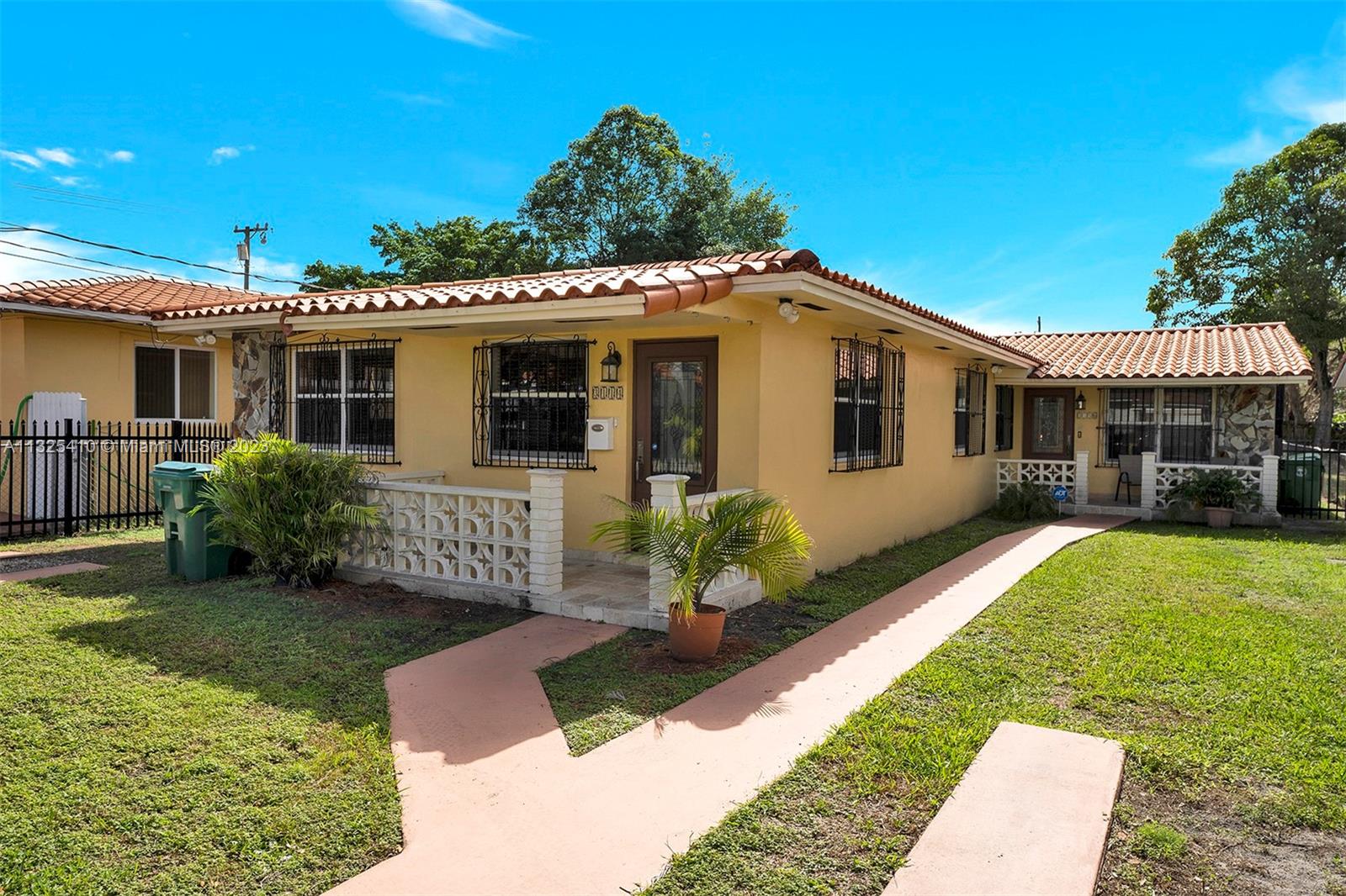 See details / 2369 sq. ft. $ 2023-01-10 0 Photo