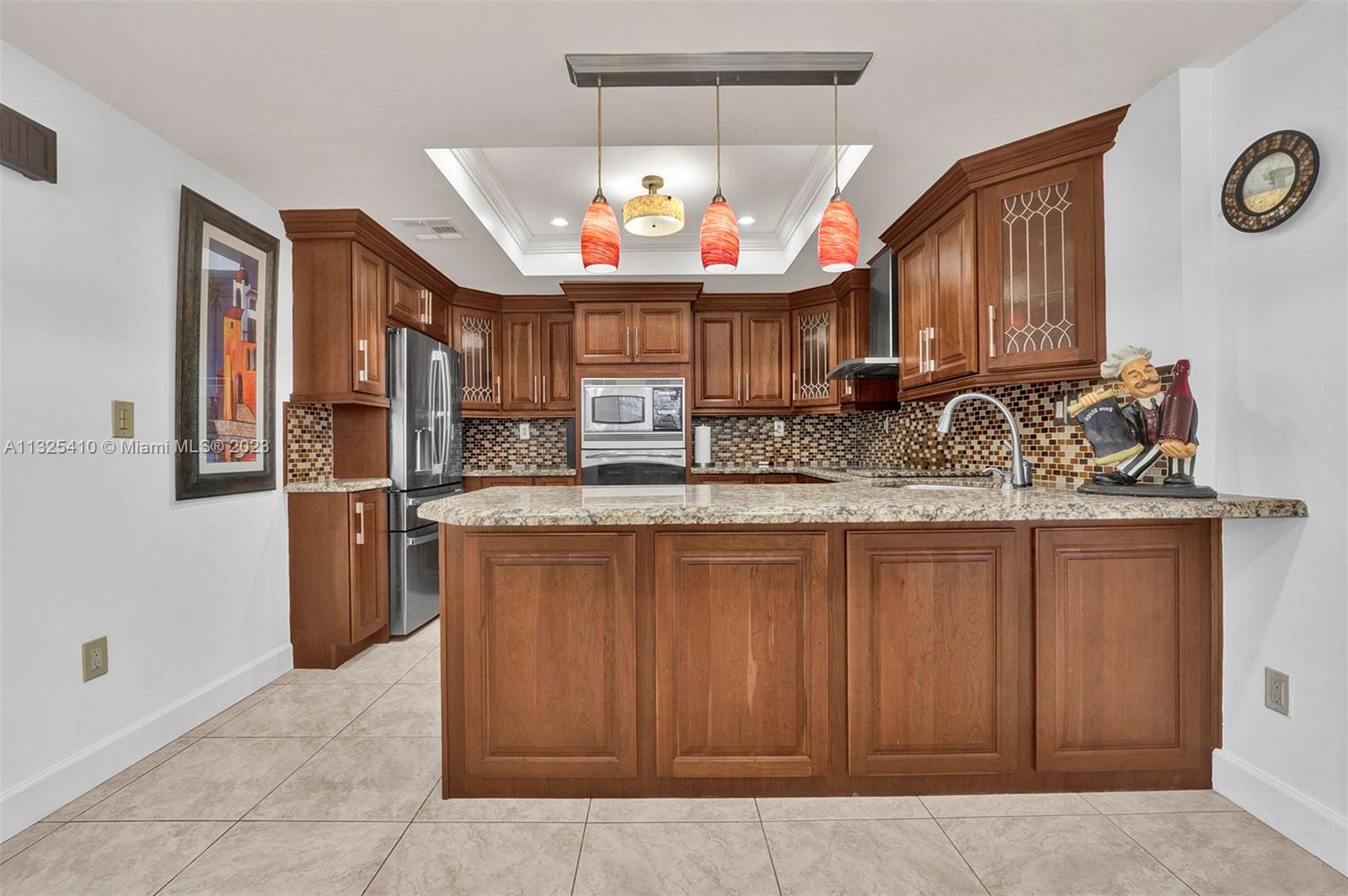 See details / 2369 sq. ft. $ 2023-01-10 0 Photo