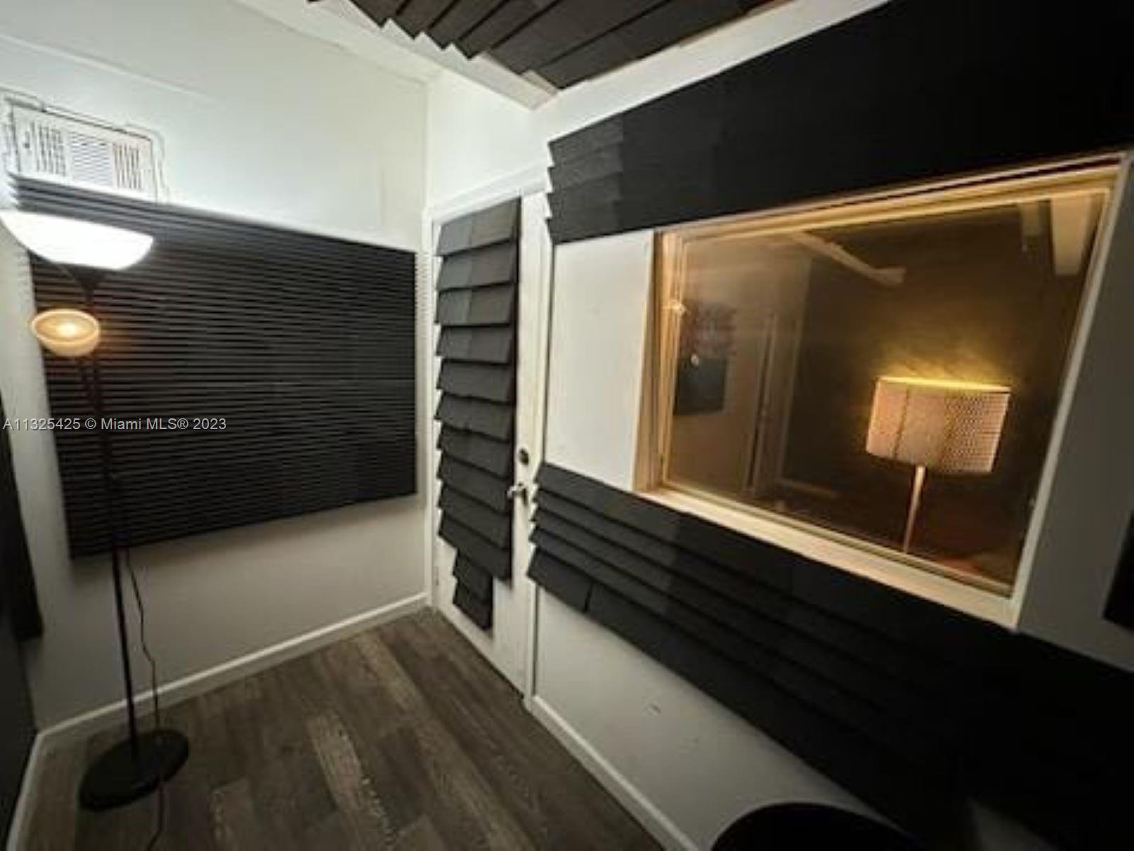 See details 7 / sq. ft. $ 2023-01-10 0 Photo