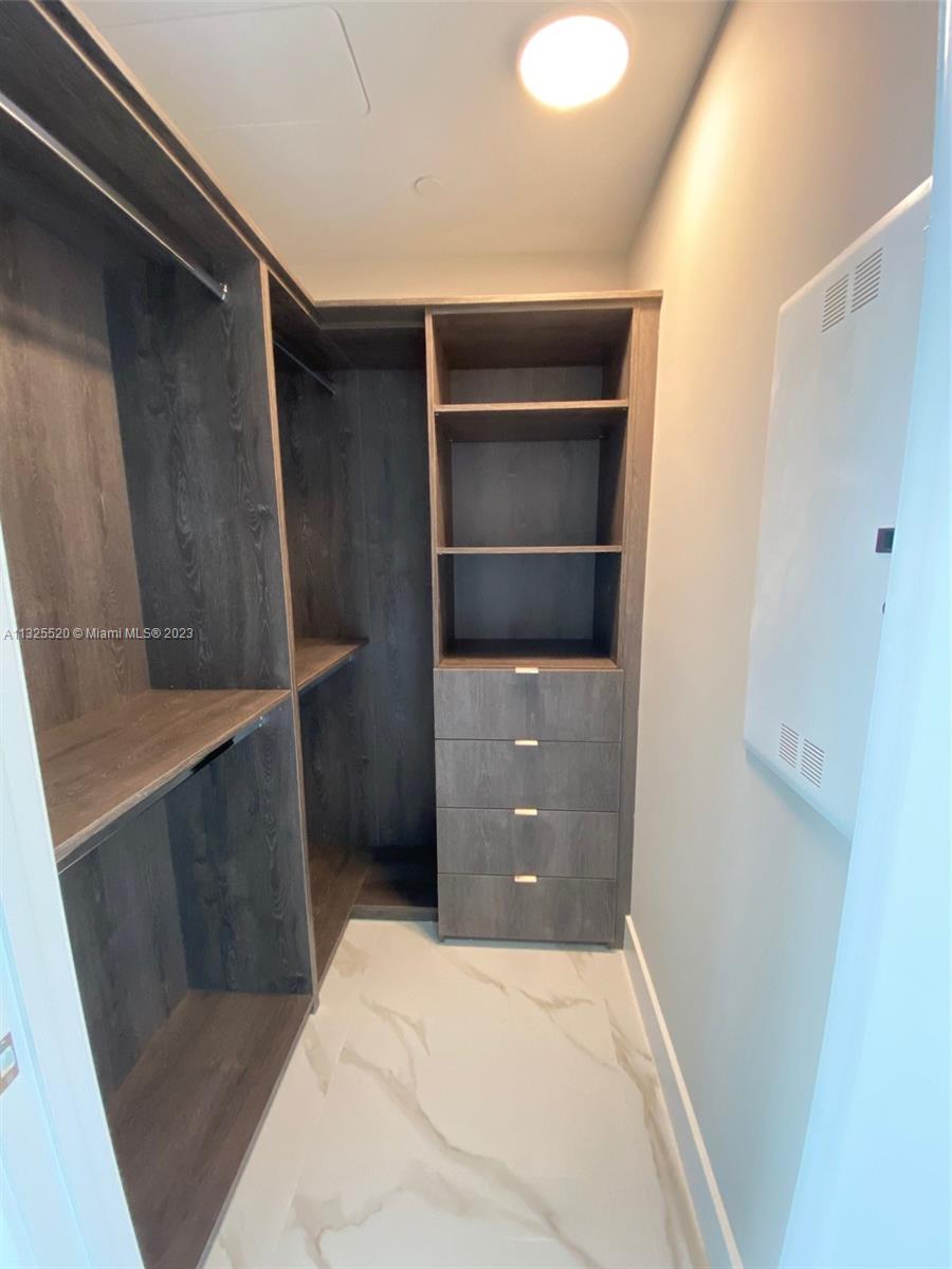 Ver detalles 2603 2 / 3 1447 sq. ft. $ 2023-01-11 0 foto