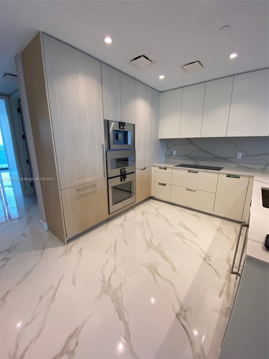 Ver detalles 2603 2 / 3 1447 sq. ft. $ 2023-01-11 0 foto