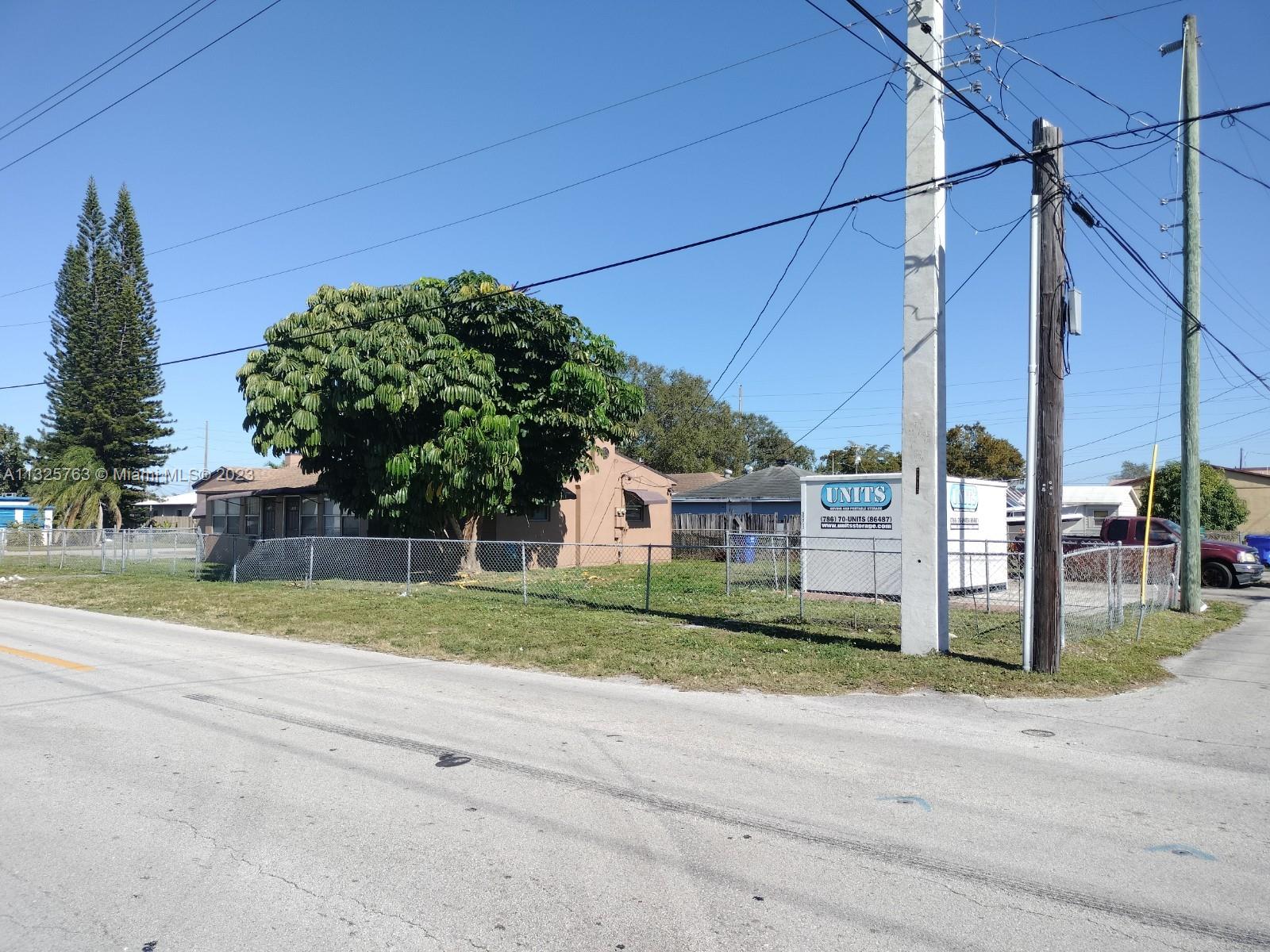 See details / 1668 sq. ft. $ 2023-01-11 0 Photo