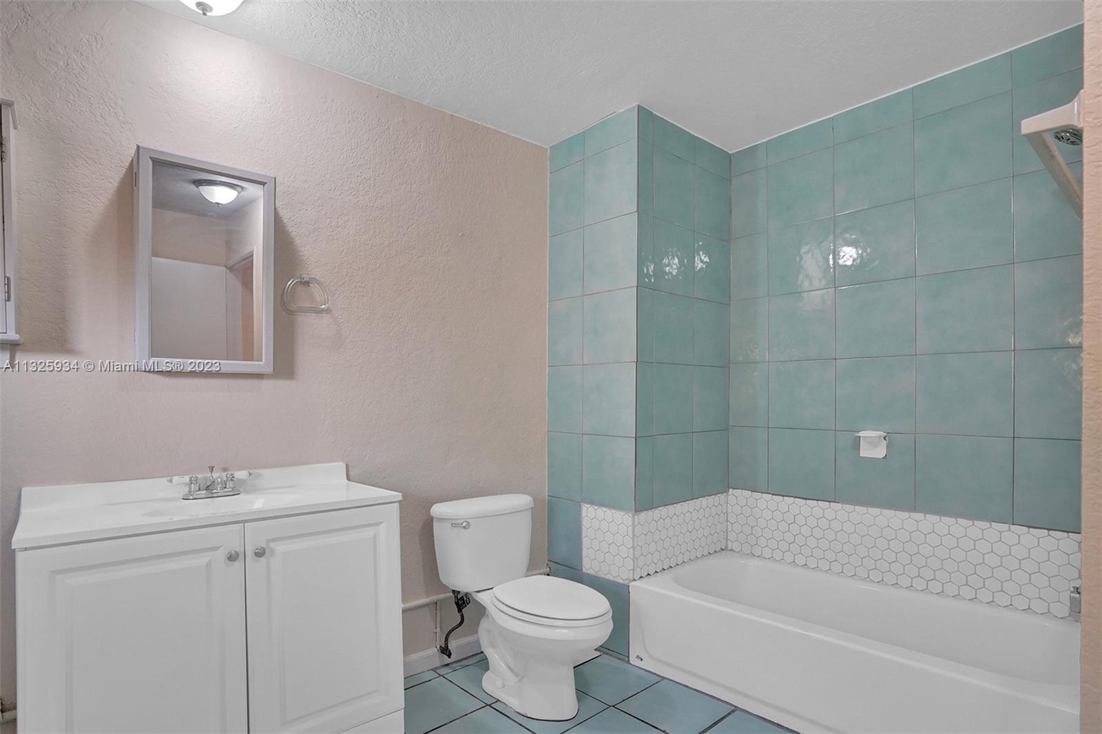 See details / sq. ft. $ 2023-01-11 0 Photo