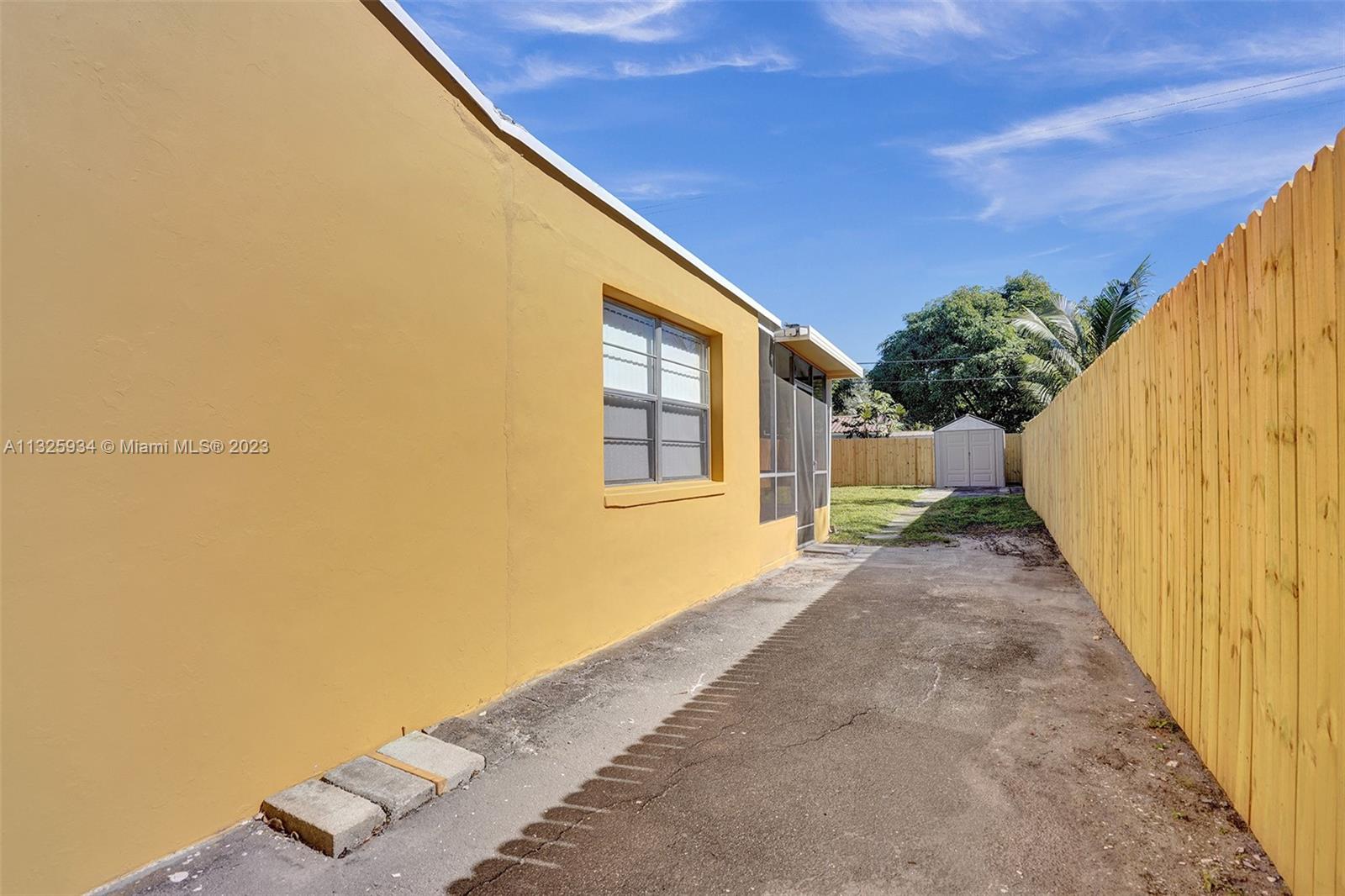 See details / sq. ft. $ 2023-01-11 0 Photo