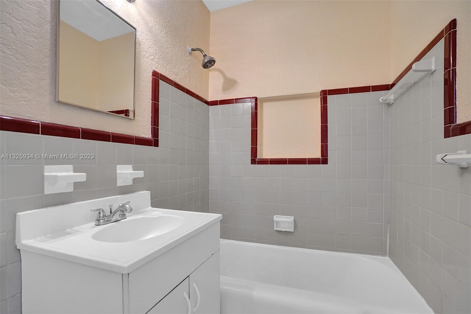 See details / sq. ft. $ 2023-01-11 0 Photo