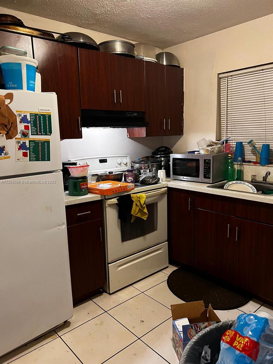 See details / 1930 sq. ft. $ 2023-01-11 0 Photo