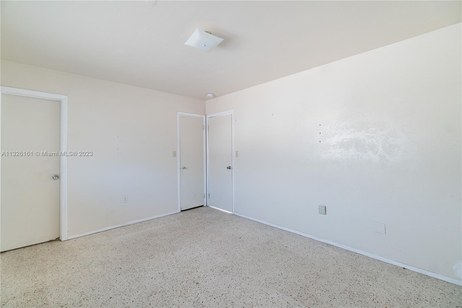 See details / 2294 sq. ft. $ 2023-01-12 0 Photo