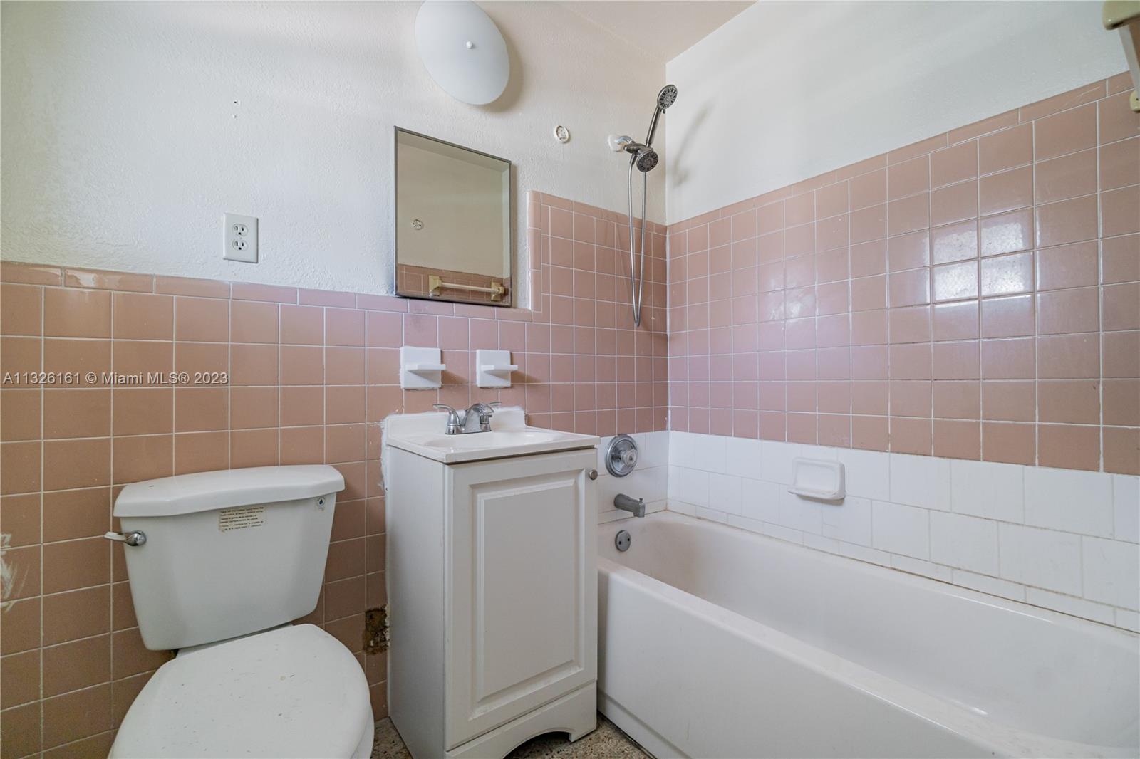 See details / 2294 sq. ft. $ 2023-01-12 0 Photo