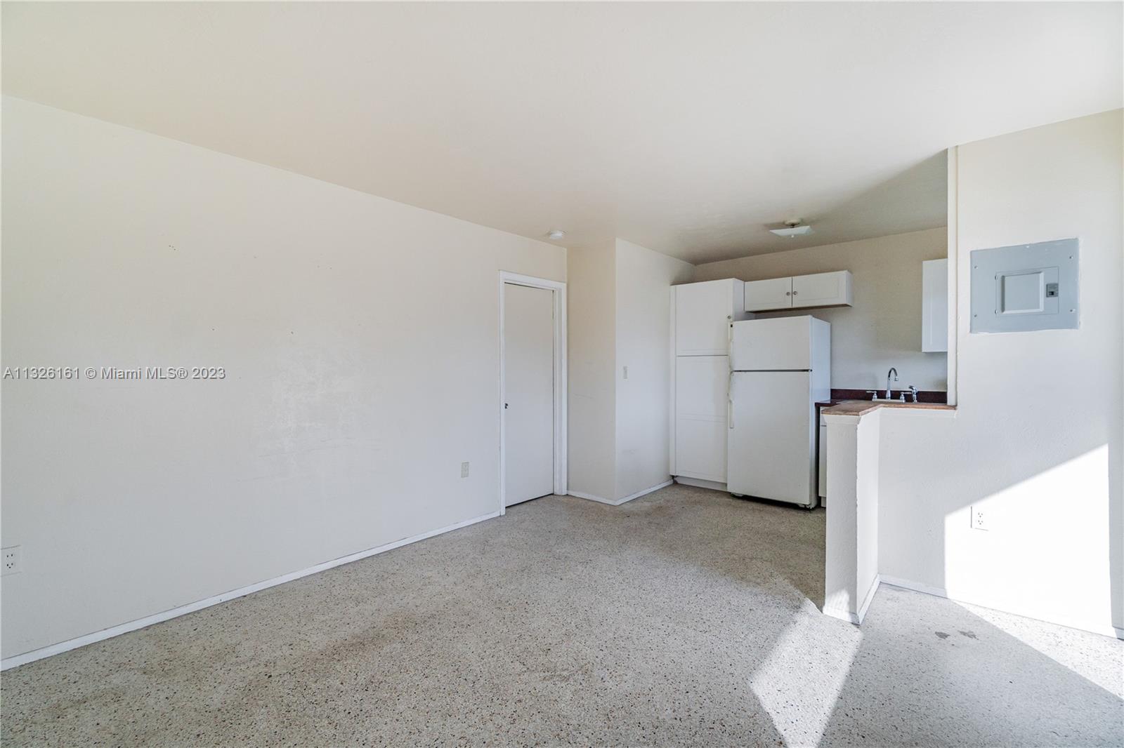 See details / 2294 sq. ft. $ 2023-01-12 0 Photo