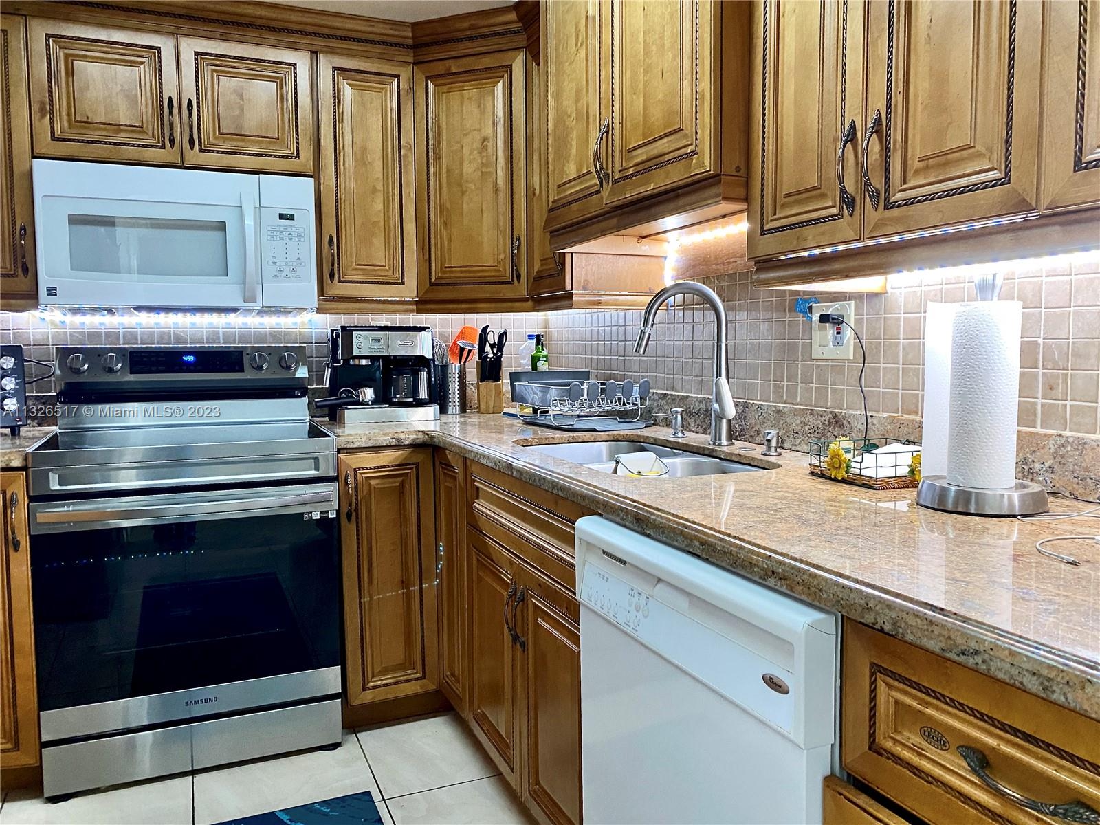 Photo of 3725 Ocean Dr #919, Hollywood, Florida, 33019 -