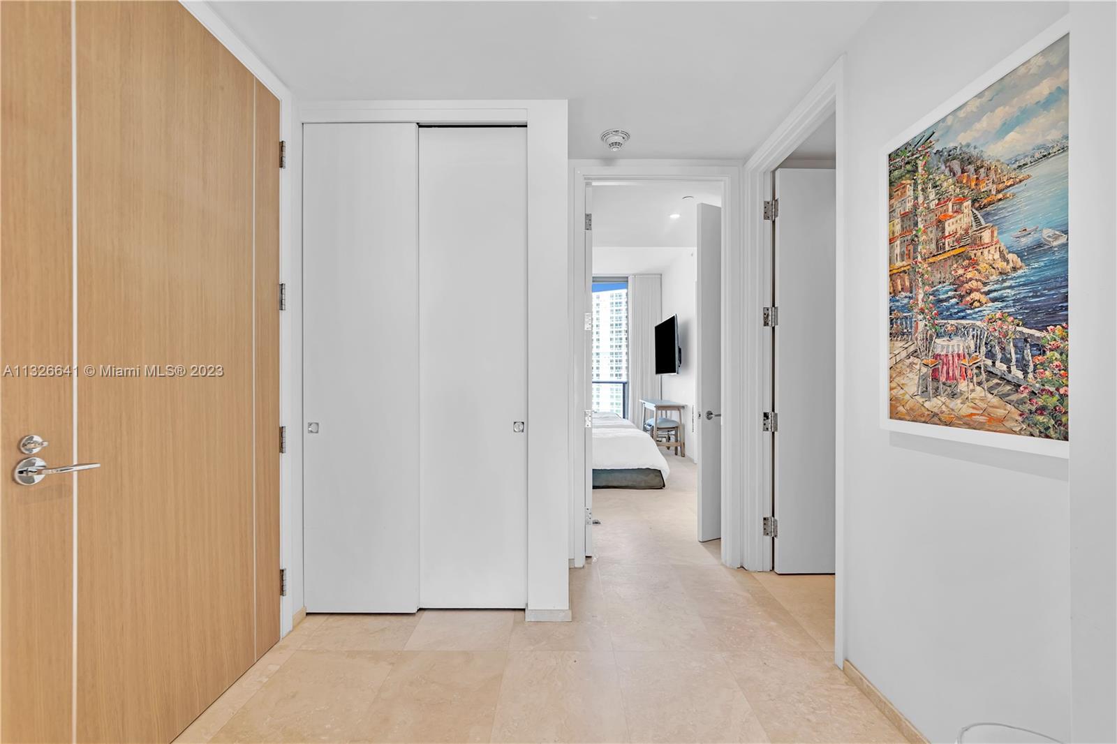 See details 703 2 / 3 1447 sq. ft. $ 2023-01-12 0 Photo