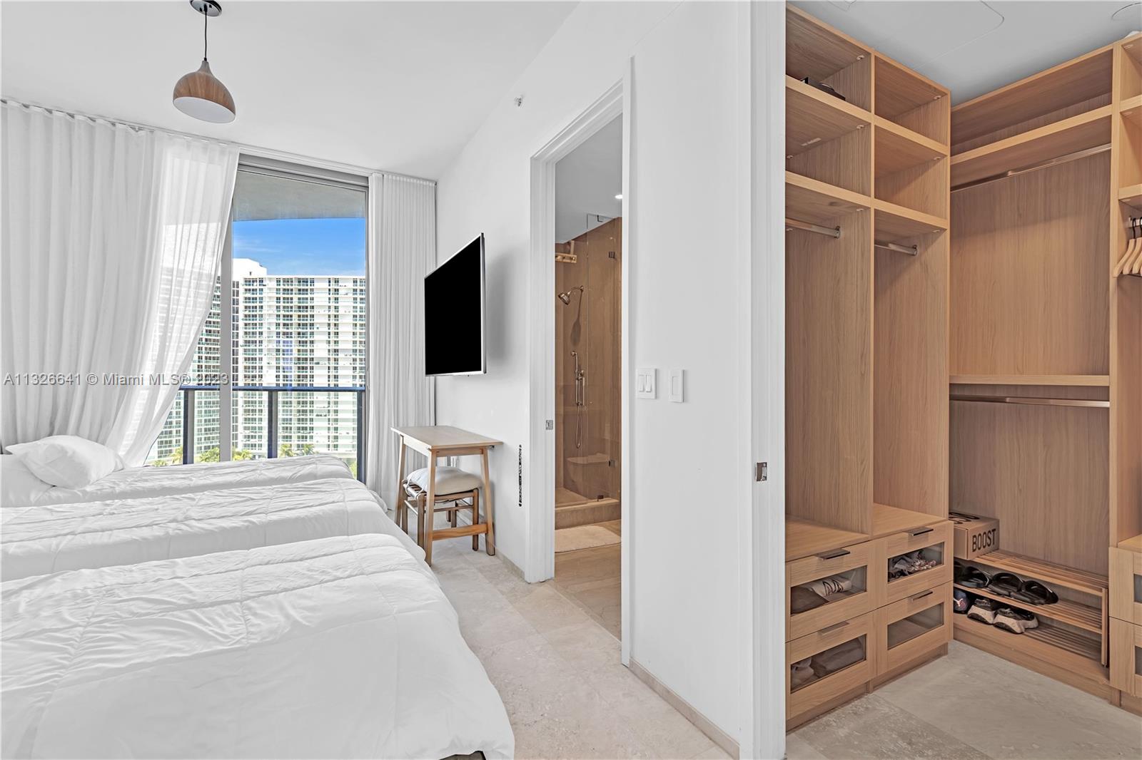 See details 703 2 / 3 1447 sq. ft. $ 2023-01-12 0 Photo